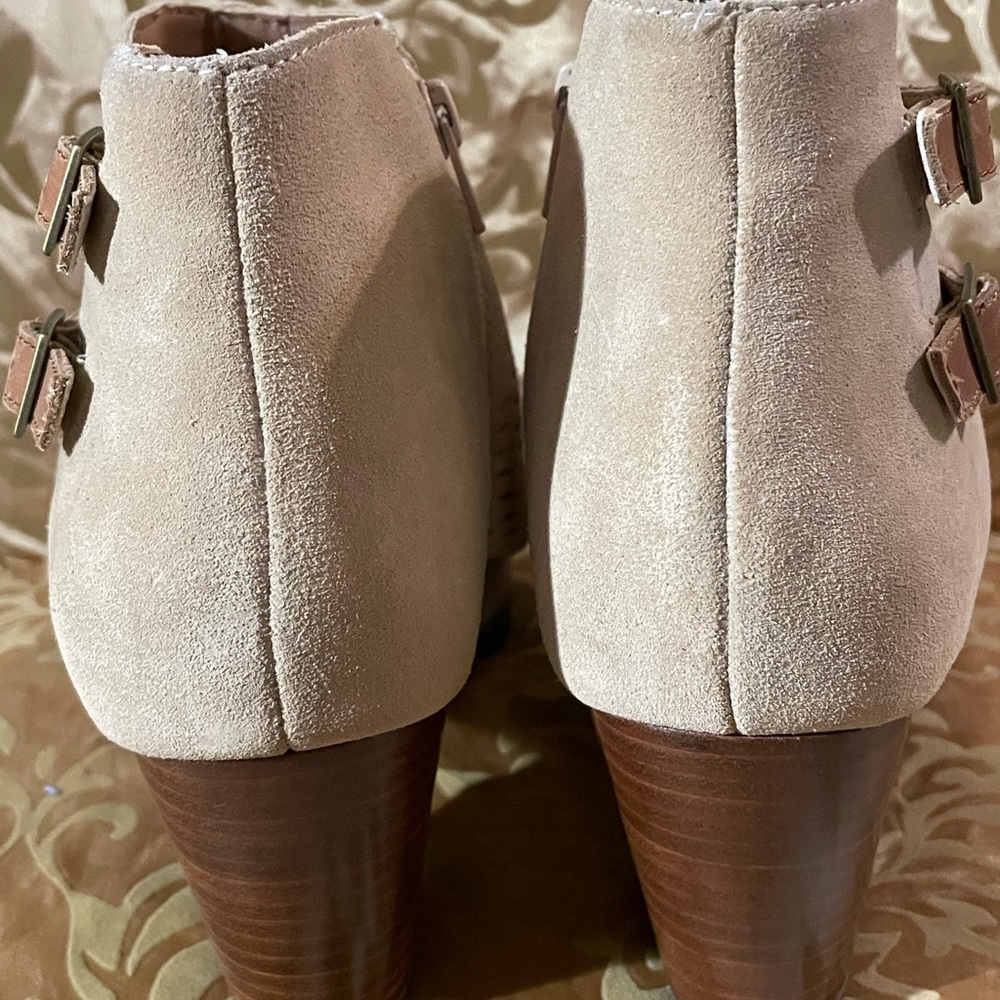Vionic Beige Perforated Ankle Booties - image 4
